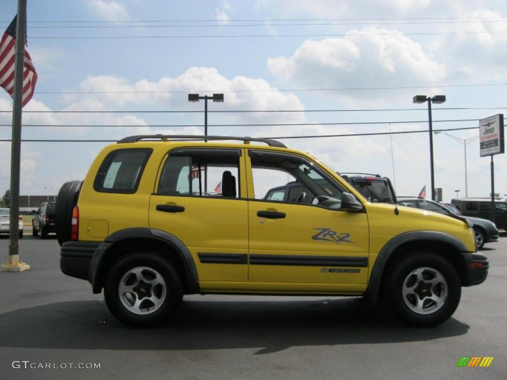 2002 Tracker ZR2 4WD Hard Top - Yellow / Medium Gray photo #9