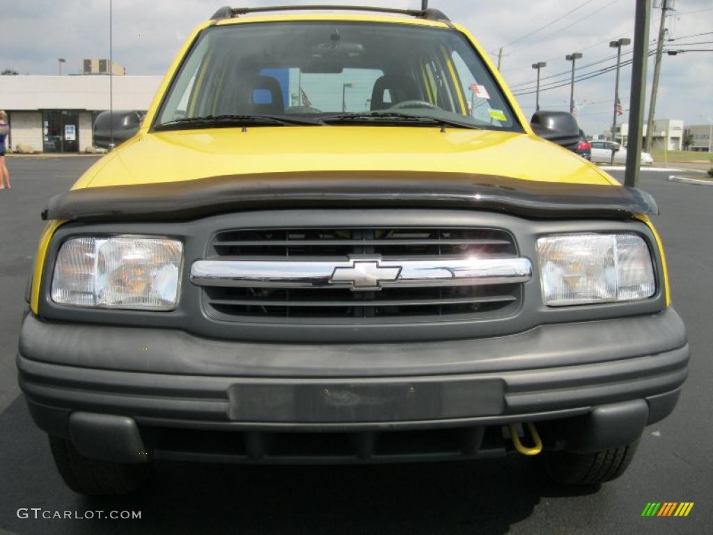 2002 Tracker ZR2 4WD Hard Top - Yellow / Medium Gray photo #16