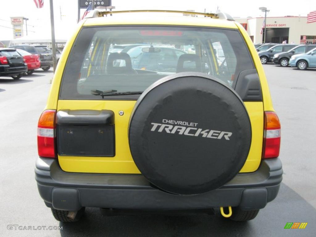 2002 Tracker ZR2 4WD Hard Top - Yellow / Medium Gray photo #21