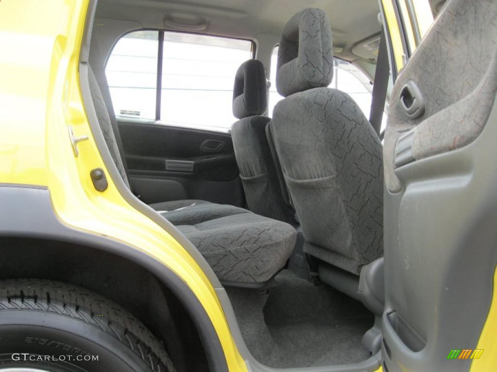 2002 Tracker ZR2 4WD Hard Top - Yellow / Medium Gray photo #29