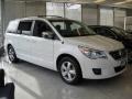 2009 Calla Lilly White Volkswagen Routan SEL  photo #1