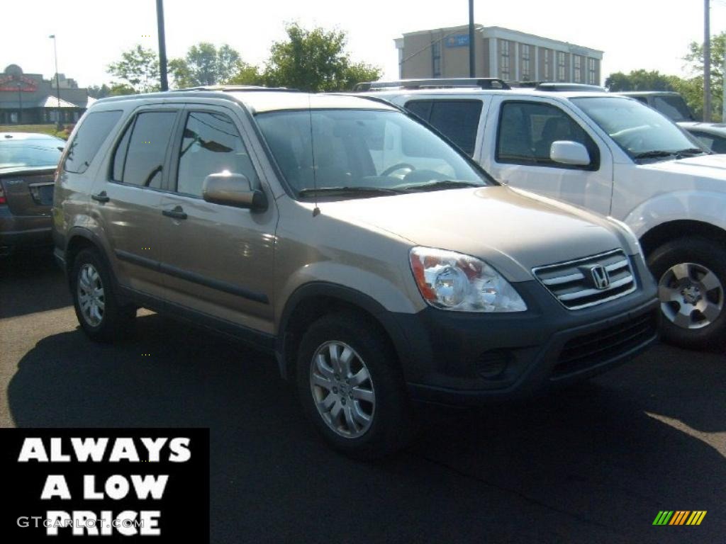 2005 CR-V EX 4WD - Sahara Sand Metallic / Ivory photo #1