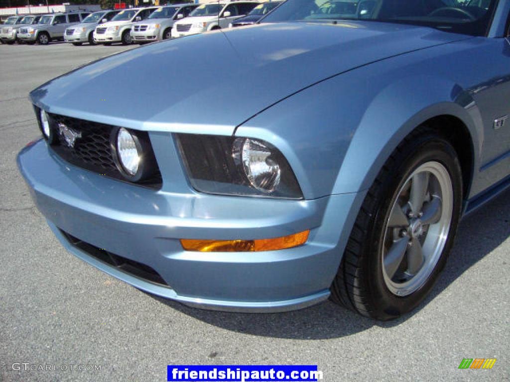 2006 Mustang GT Premium Coupe - Windveil Blue Metallic / Dark Charcoal photo #9