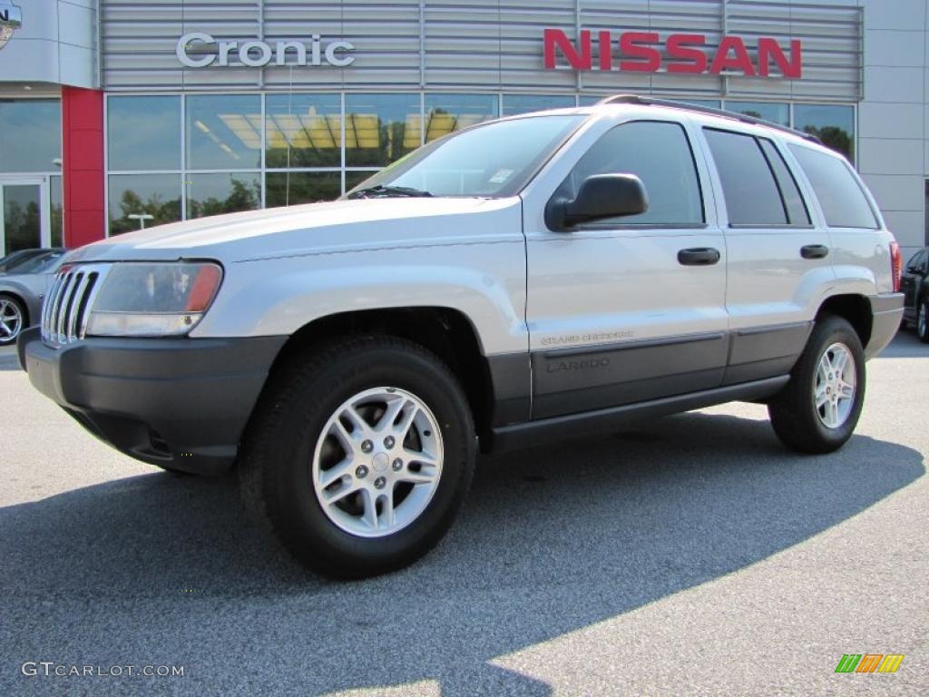 2003 Grand Cherokee Laredo - Bright Silver Metallic / Sandstone photo #1