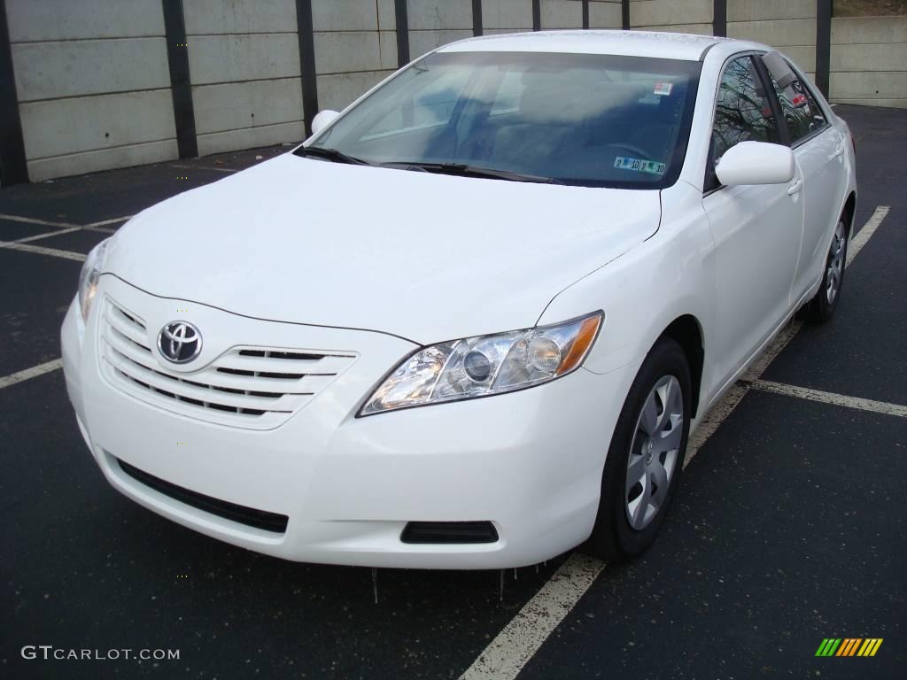 2008 Camry LE - Super White / Bisque photo #8