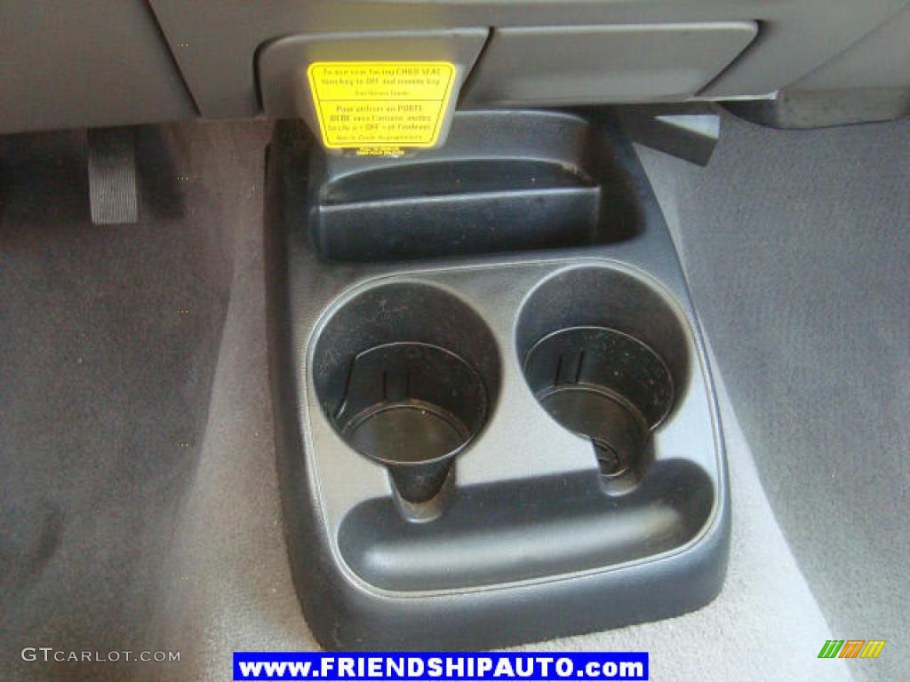 2003 B-Series Truck B2300 Regular Cab - Classic White / Medium Dark Flint photo #22