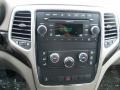 Stone White - Grand Cherokee Laredo 4x4 Photo No. 5