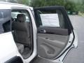 Stone White - Grand Cherokee Laredo 4x4 Photo No. 19