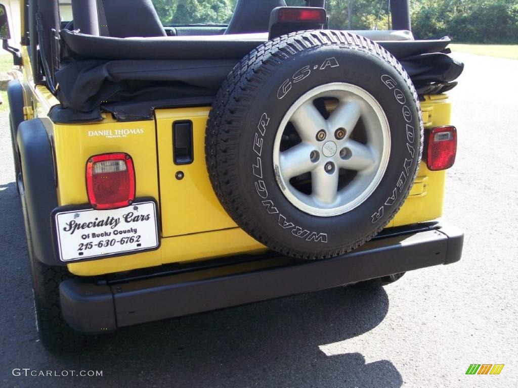 2001 Wrangler SE 4x4 - Solar Yellow / Agate Black photo #27