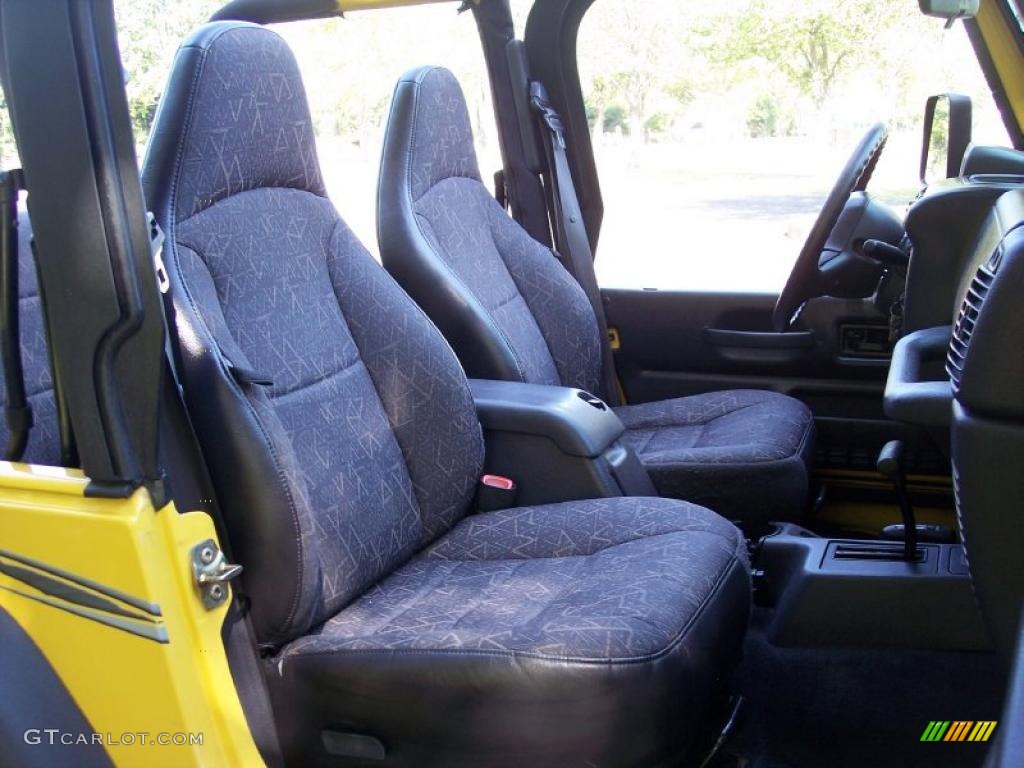 2001 Wrangler SE 4x4 - Solar Yellow / Agate Black photo #40