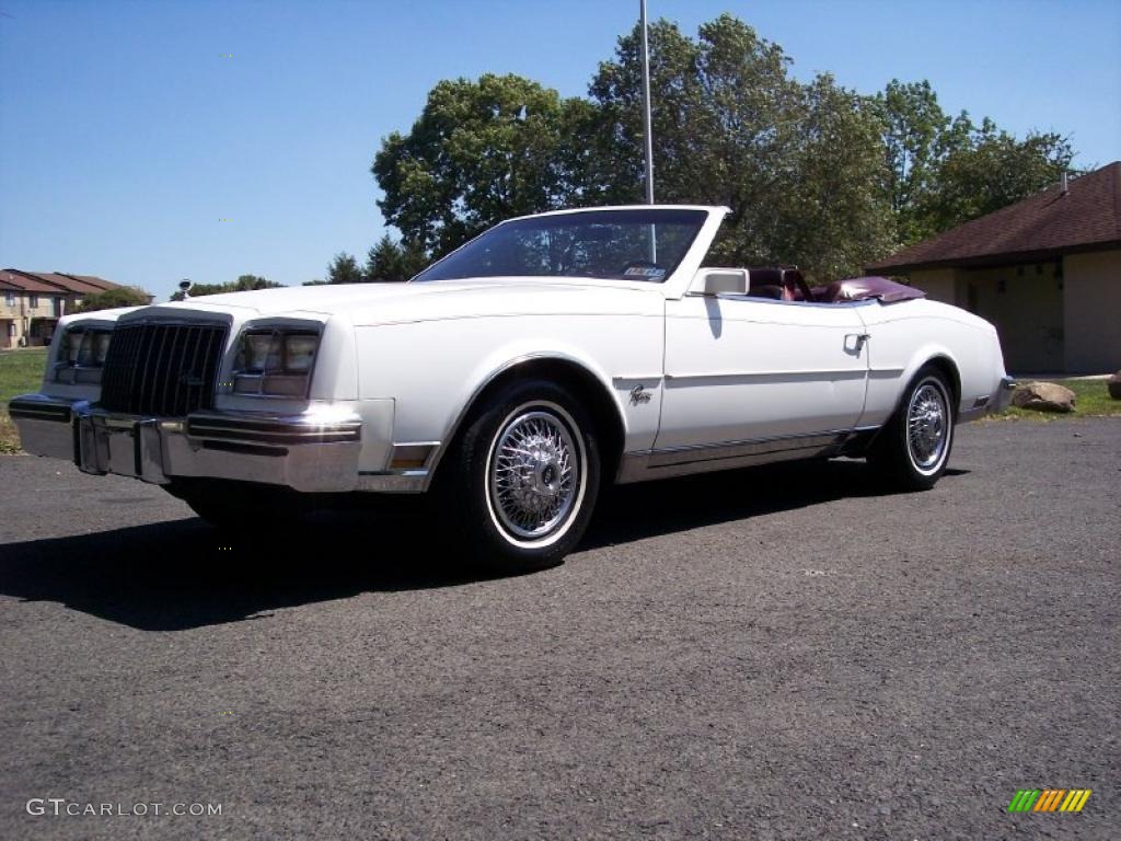 1983 Riviera Convertible - White / Red photo #22
