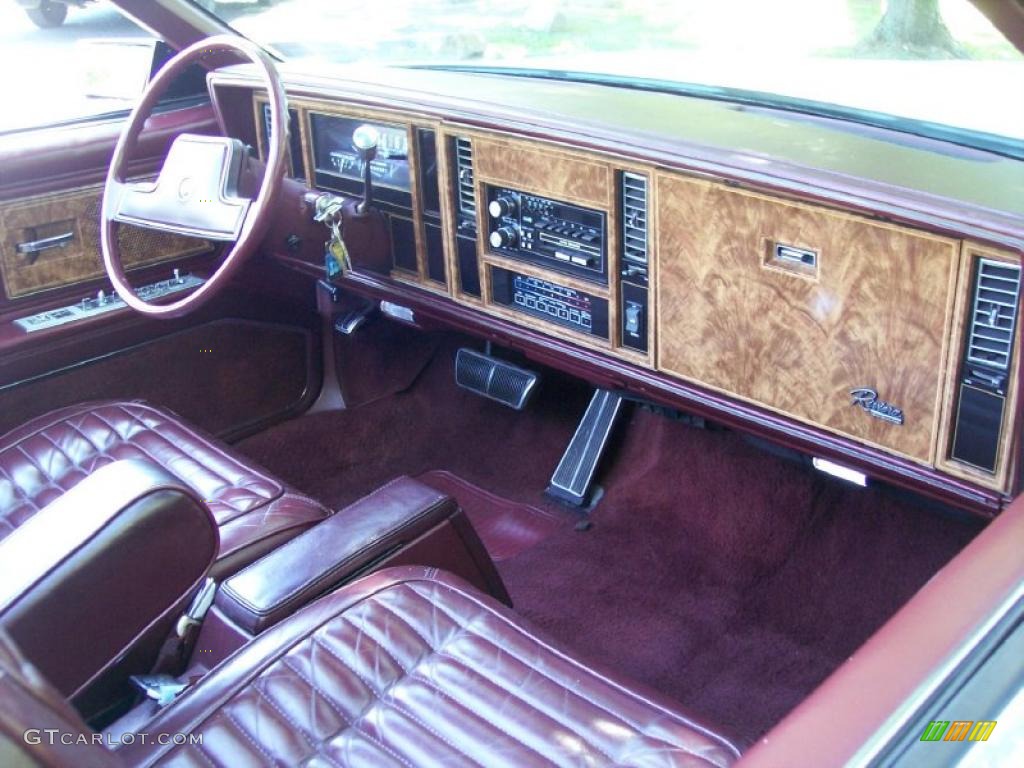 1983 Riviera Convertible - White / Red photo #36