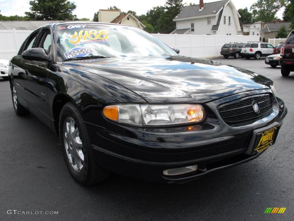 2000 Regal LSE - Black / Medium Gray photo #5