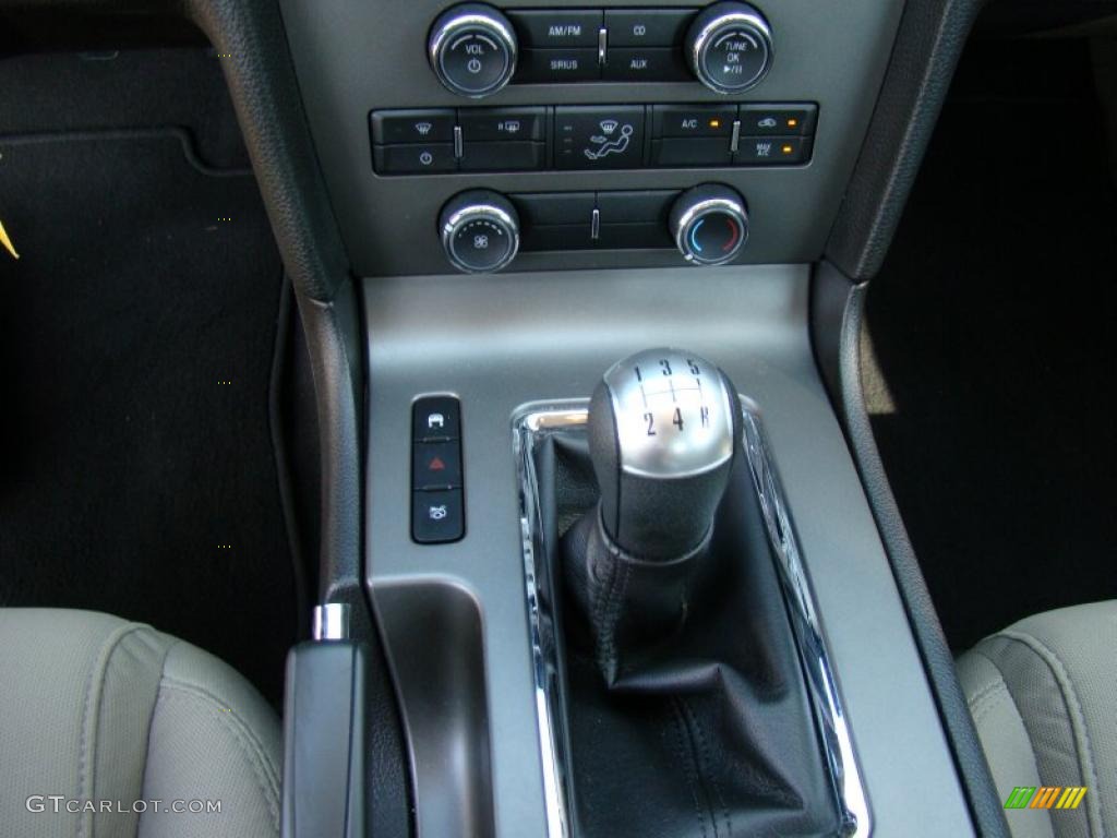 2010 Ford Mustang V6 Coupe 5 Speed Manual Transmission Photo #36097762