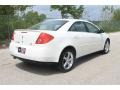 Ivory White - G6 V6 Sedan Photo No. 3