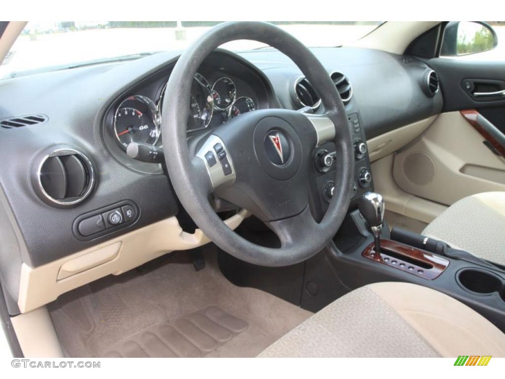 2007 G6 V6 Sedan - Ivory White / Light Taupe photo #4