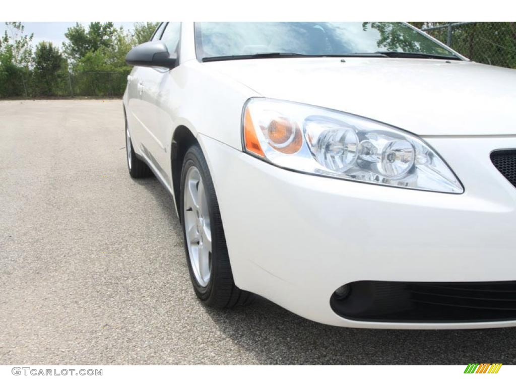2007 G6 V6 Sedan - Ivory White / Light Taupe photo #10