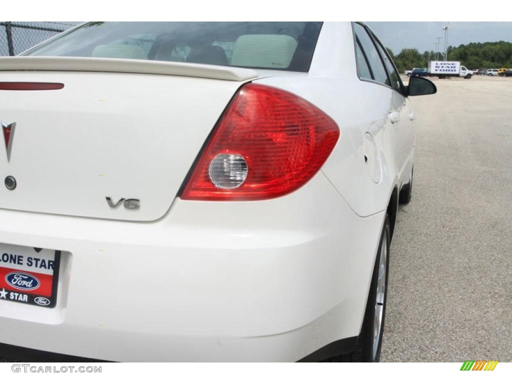 2007 G6 V6 Sedan - Ivory White / Light Taupe photo #13
