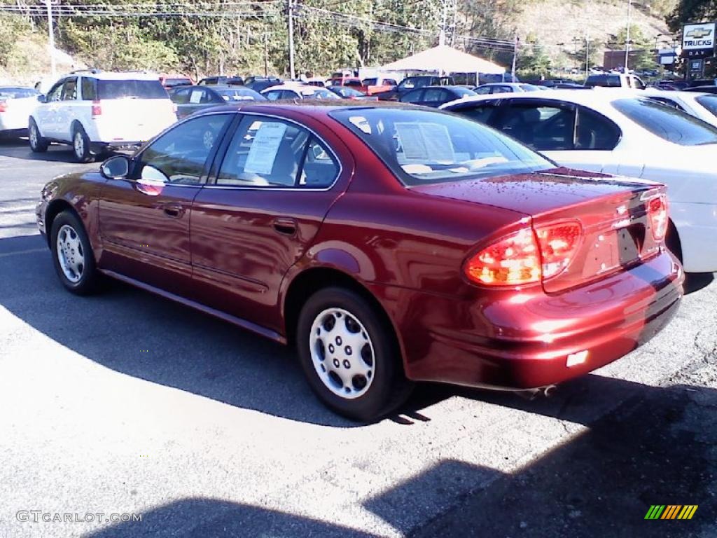 2000 Alero GX Sedan - Ruby Red / Neutral photo #4