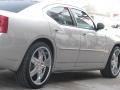 Bright Silver Metallic - Charger SE Photo No. 7