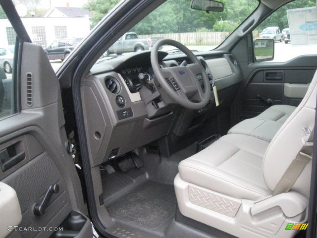 2010 F150 XL Regular Cab - Tuxedo Black / Medium Stone photo #6
