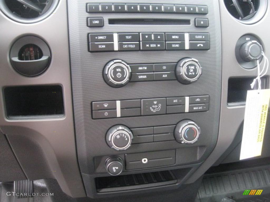 2010 F150 XL Regular Cab - Tuxedo Black / Medium Stone photo #9