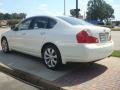 Ivory Pearl - M 35x Sedan Photo No. 5