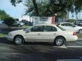 2001 Light Parchment Gold Metallic Lincoln Continental   photo #3