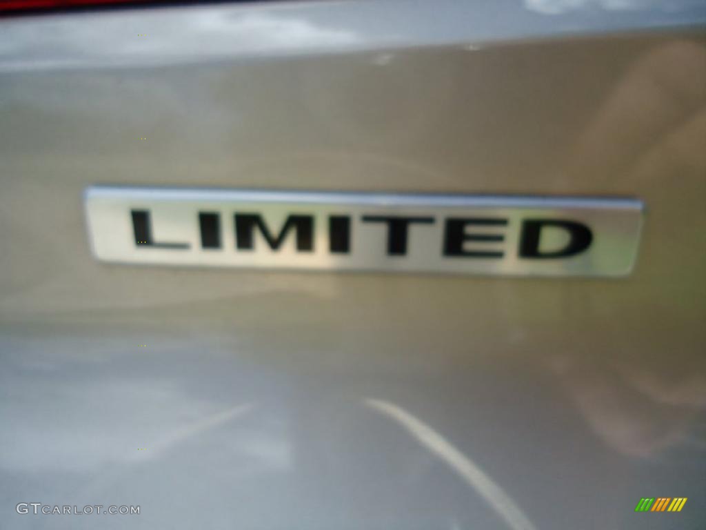 2009 Sebring Limited Sedan - Light Sandstone Metallic / Dark Slate Gray photo #11