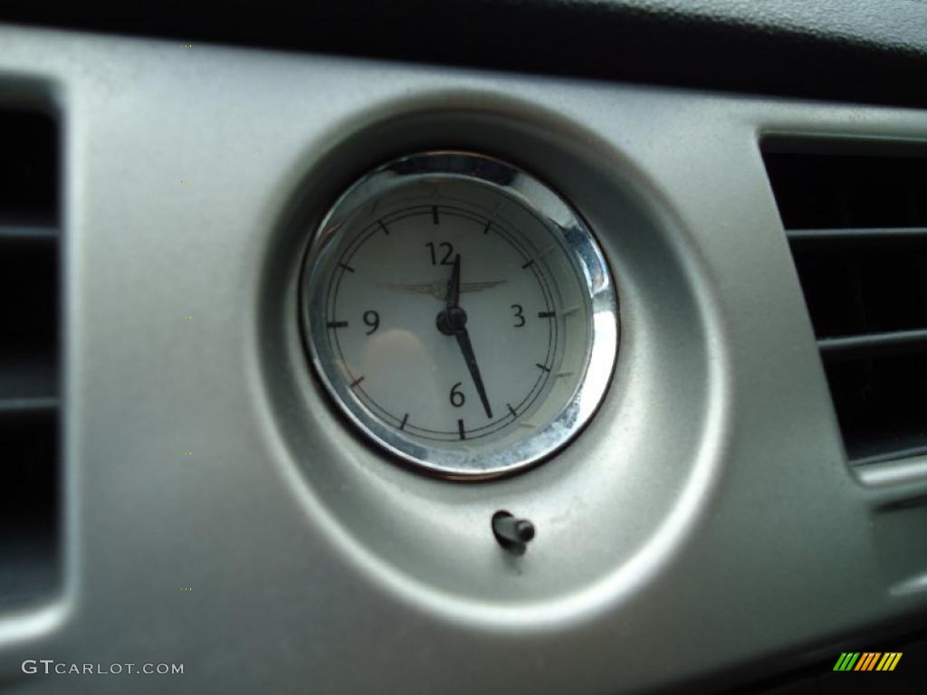 2009 Sebring Limited Sedan - Light Sandstone Metallic / Dark Slate Gray photo #35