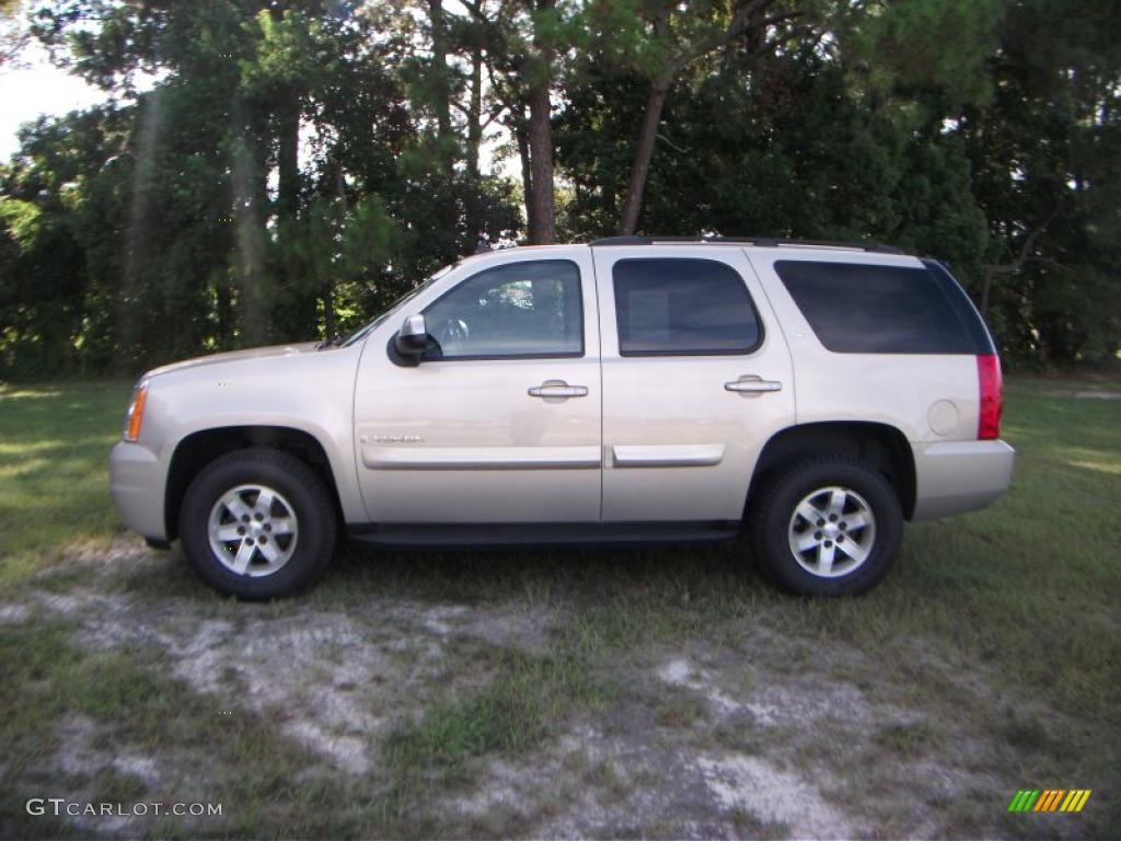 Silver Birch Metallic GMC Yukon