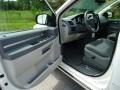 Stone White - Grand Caravan SXT Photo No. 4