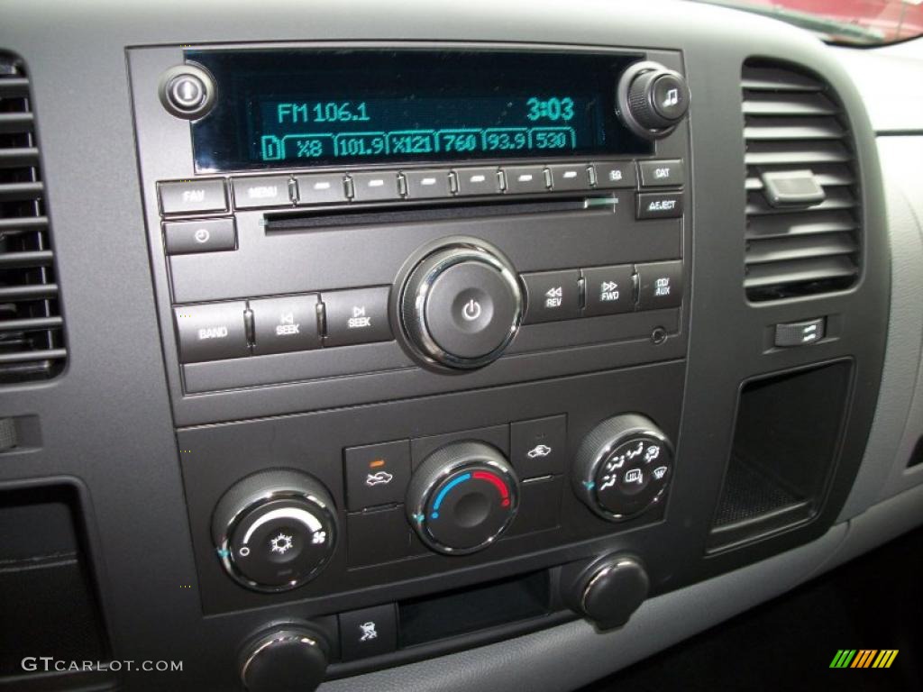 2010 Silverado 1500 LS Crew Cab 4x4 - Taupe Gray Metallic / Dark Titanium photo #34