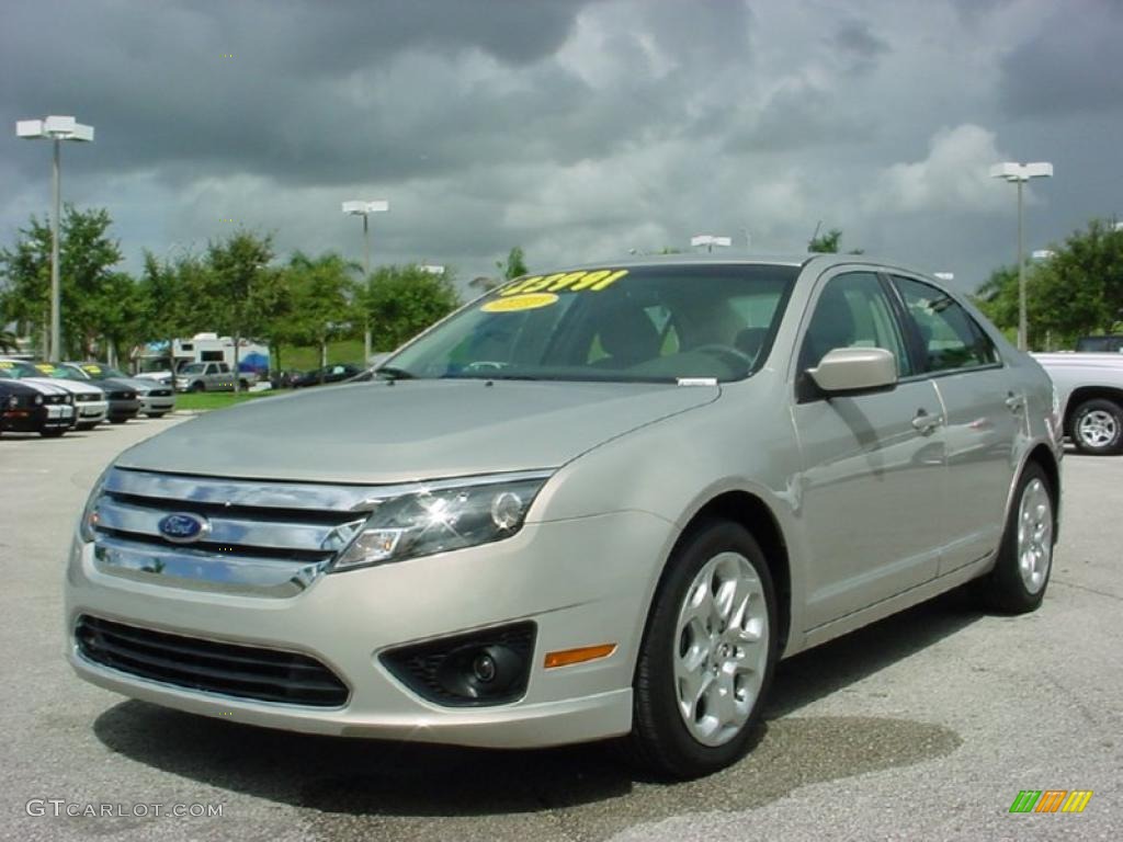 2010 Fusion SE - Smokestone Metallic / Medium Light Stone photo #13