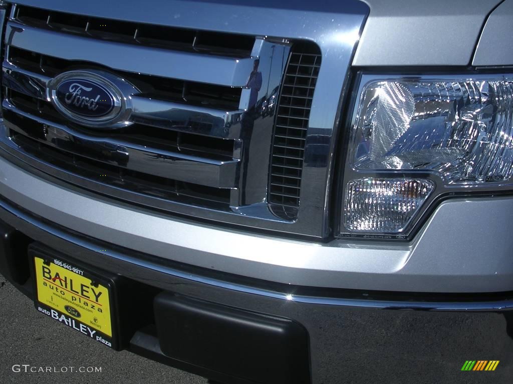 Brilliant Silver Metallic Ford F150