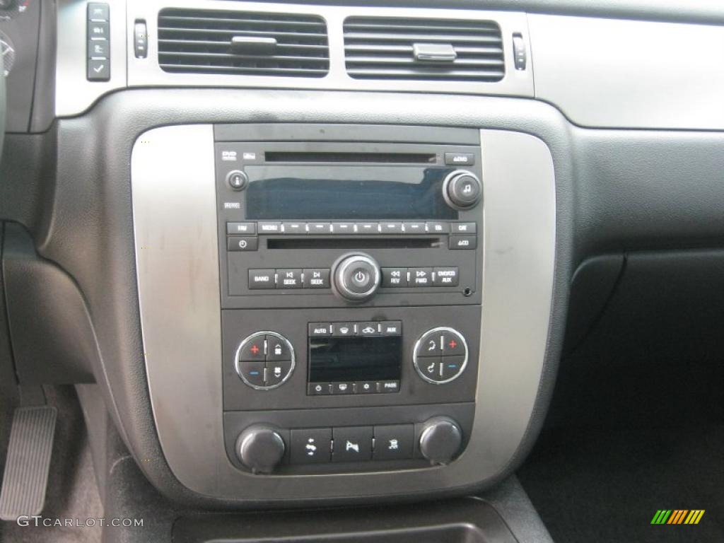 2007 Tahoe Z71 4x4 - Summit White / Light Titanium/Ebony photo #9