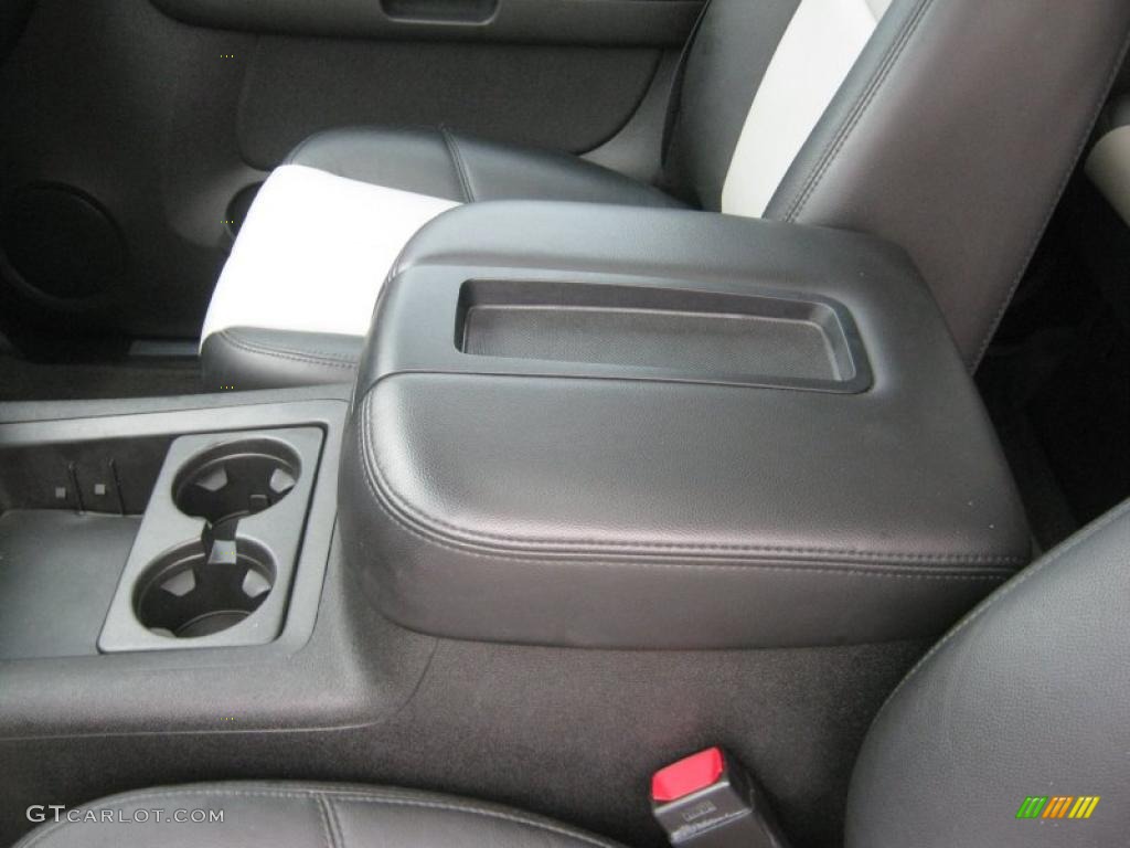 2007 Tahoe Z71 4x4 - Summit White / Light Titanium/Ebony photo #12