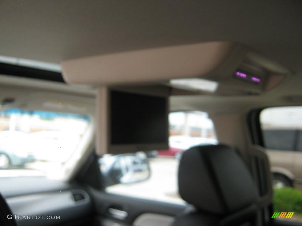 2007 Tahoe Z71 4x4 - Summit White / Light Titanium/Ebony photo #14