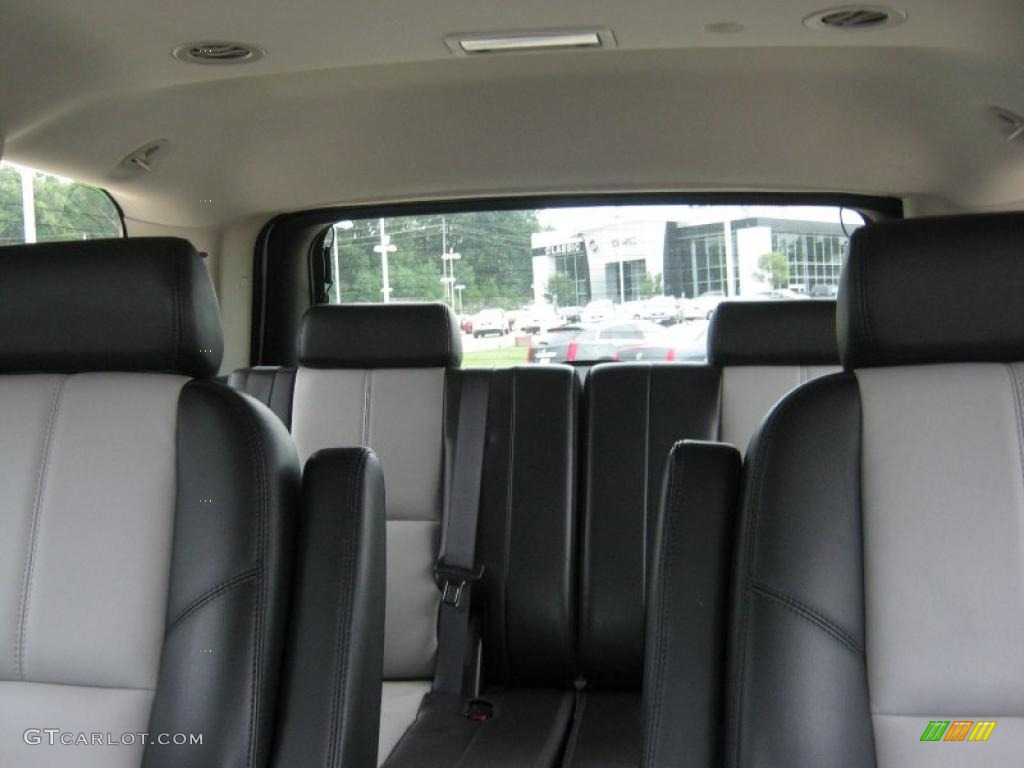 2007 Tahoe Z71 4x4 - Summit White / Light Titanium/Ebony photo #18