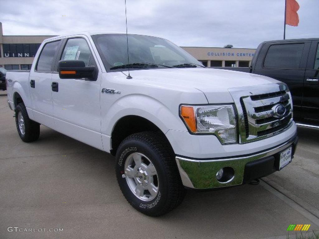 2010 F150 XLT SuperCrew 4x4 - Oxford White / Medium Stone photo #1