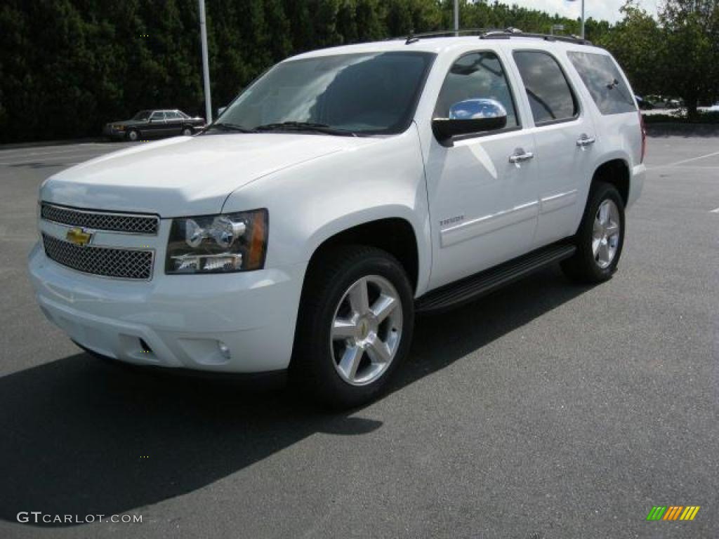 2011 Tahoe LS - Summit White / Ebony photo #4