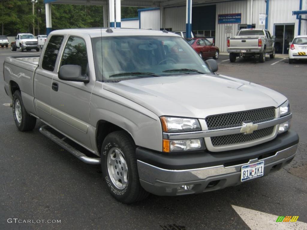 2004 Silverado 1500 LS Extended Cab - Silver Birch Metallic / Dark Charcoal photo #7
