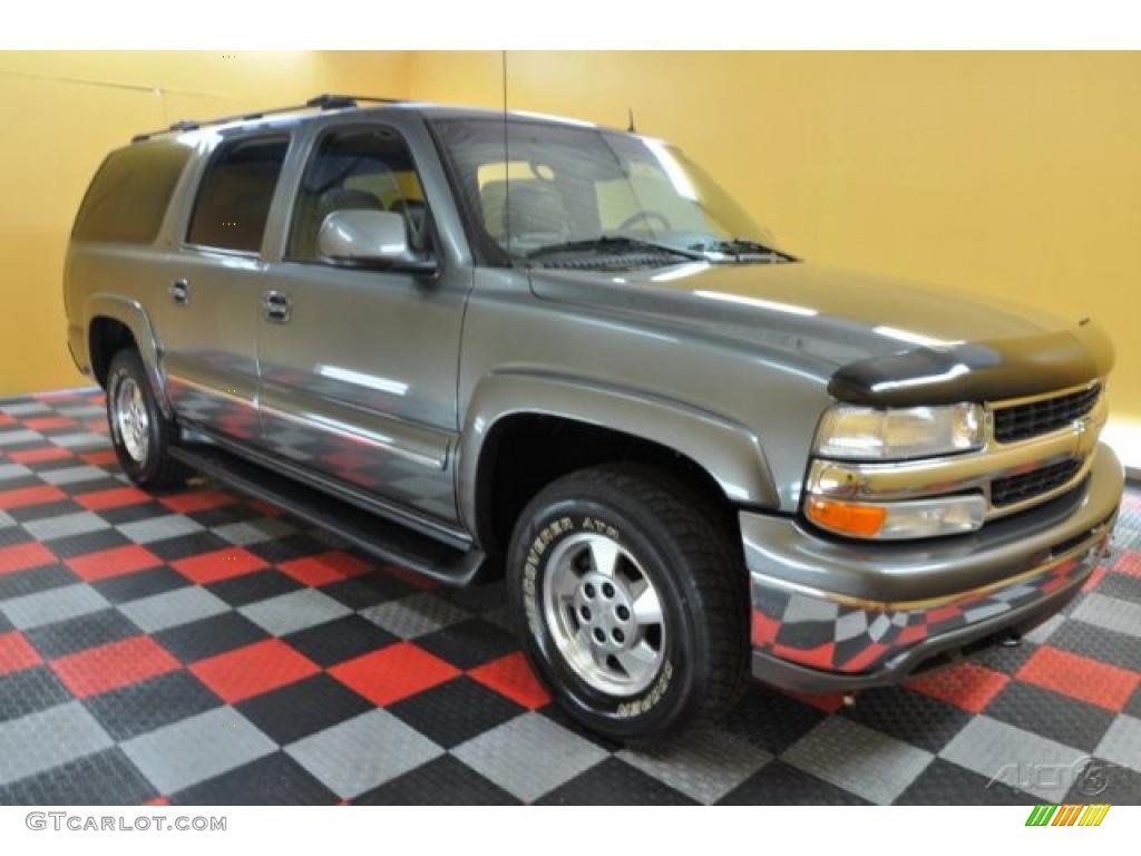 2002 Suburban 1500 LT 4x4 - Medium Charcoal Gray Metallic / Medium Gray/Neutral photo #1