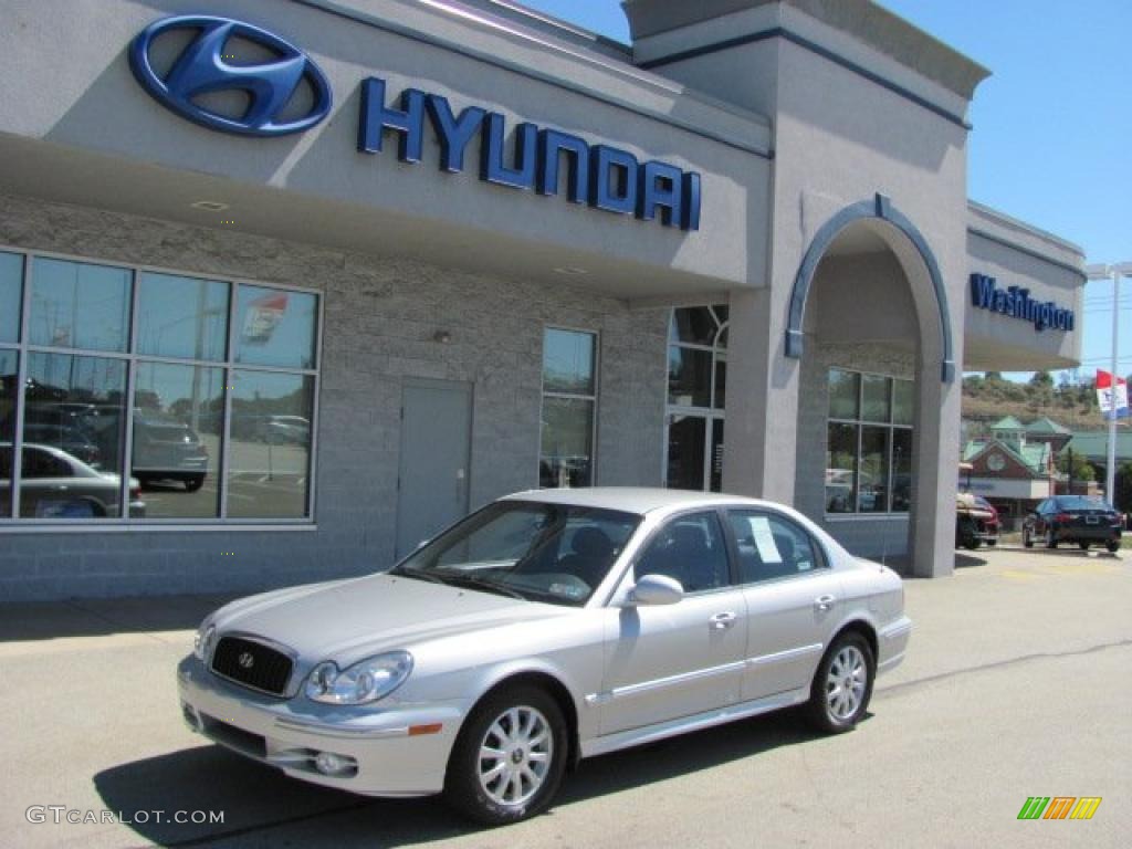 Brilliant Silver Hyundai Sonata