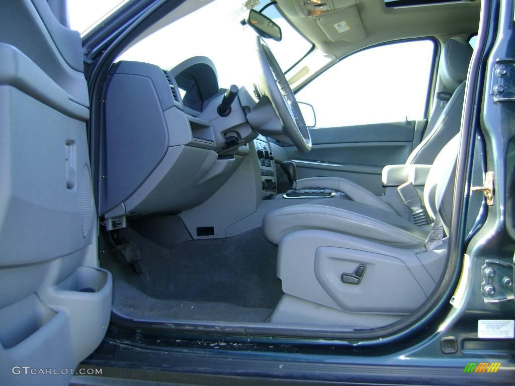 2005 Grand Cherokee Laredo 4x4 - Deep Beryl Green Pearl / Dark Khaki/Light Graystone photo #10