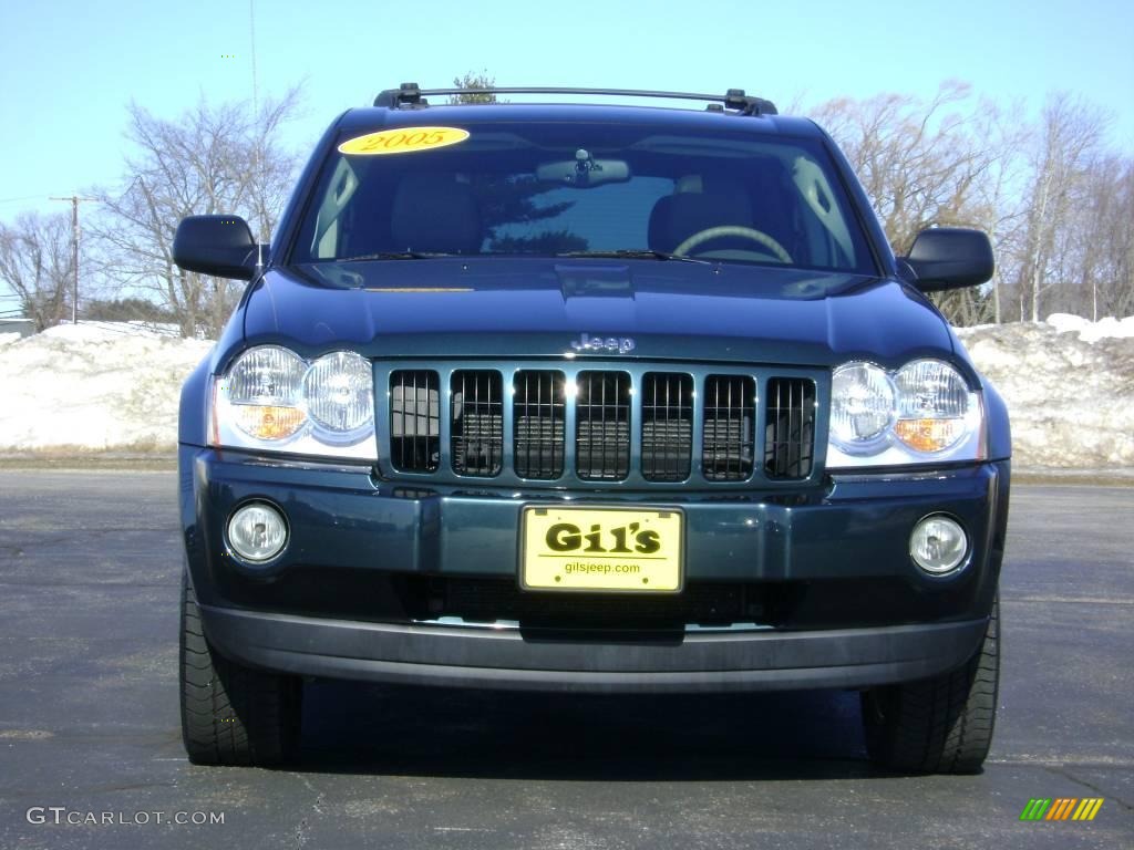 2005 Grand Cherokee Laredo 4x4 - Deep Beryl Green Pearl / Khaki photo #2