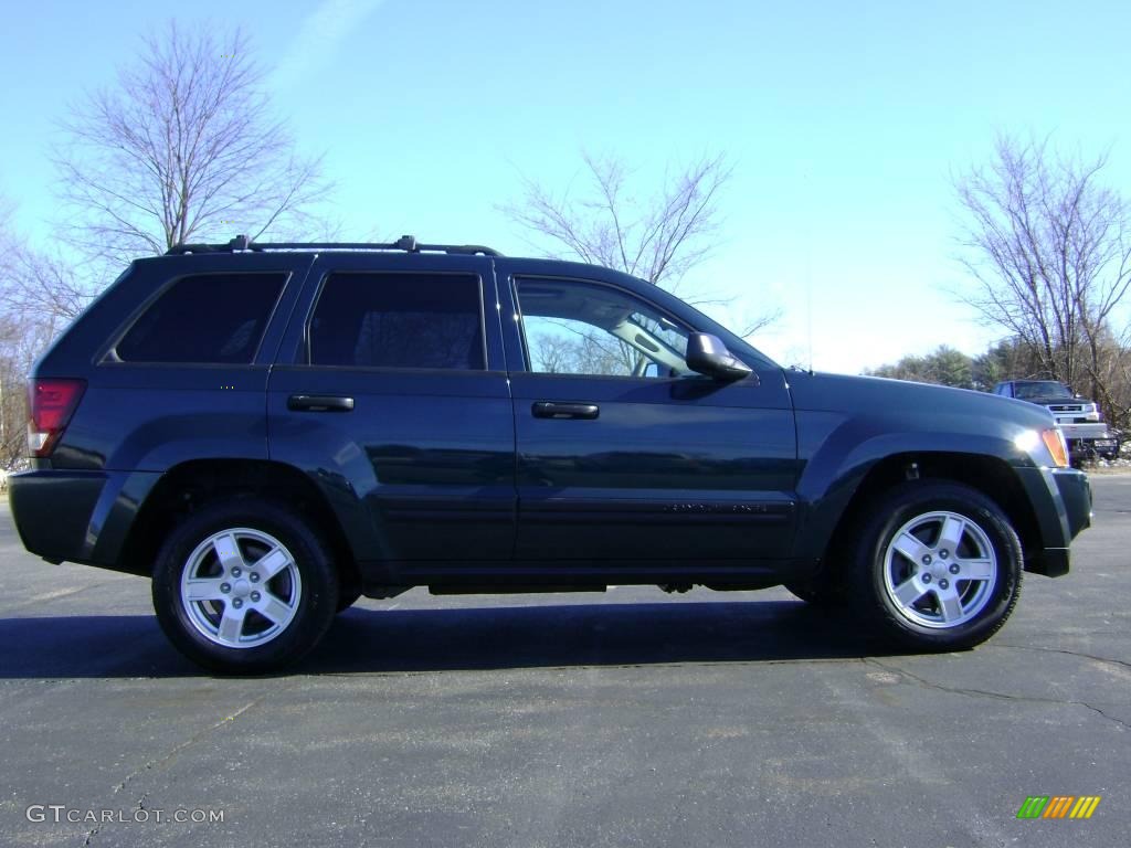 2005 Grand Cherokee Laredo 4x4 - Deep Beryl Green Pearl / Khaki photo #8