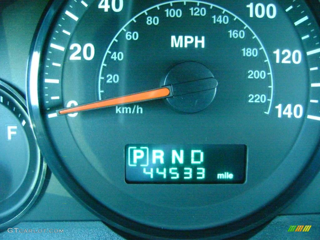 2005 Grand Cherokee Laredo 4x4 - Deep Beryl Green Pearl / Khaki photo #15
