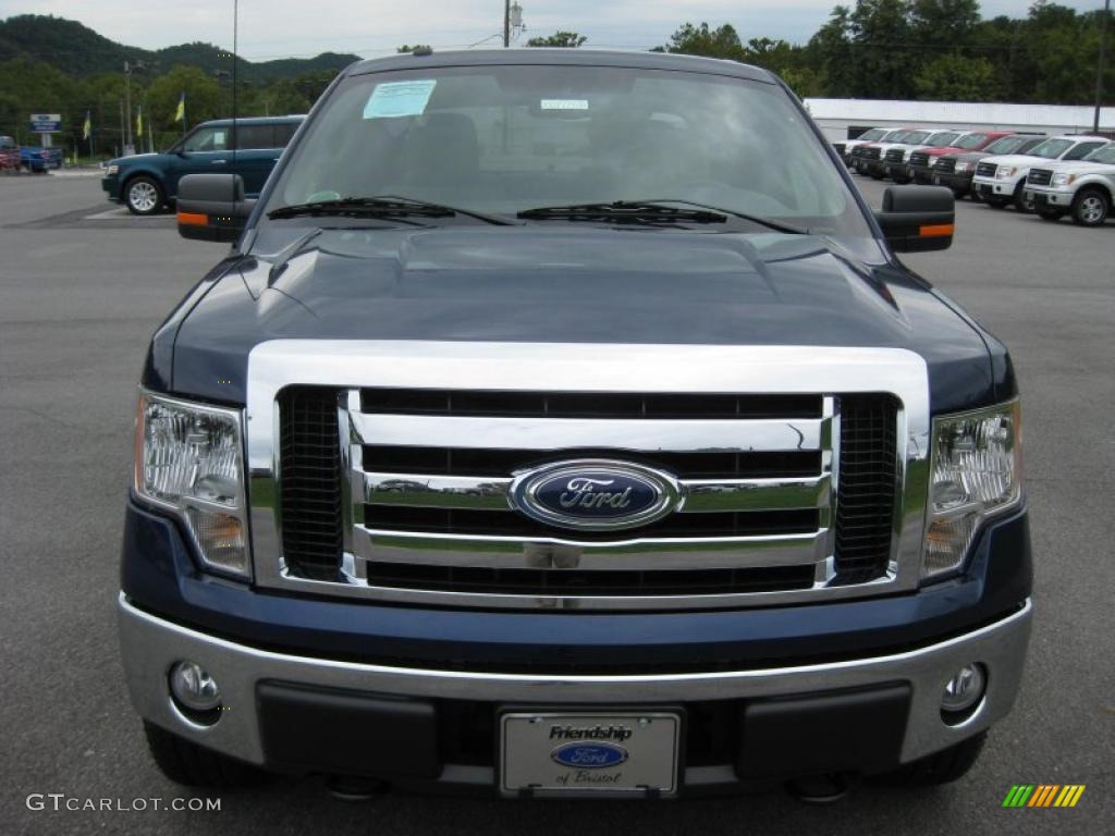 2010 F150 XLT SuperCrew 4x4 - Dark Blue Pearl Metallic / Medium Stone photo #3