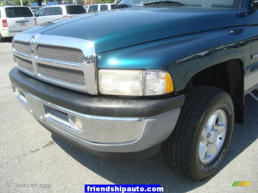 1999 Ram 1500 SLT Extended Cab 4x4 - Emerald Green Pearl / Mist Gray photo #9